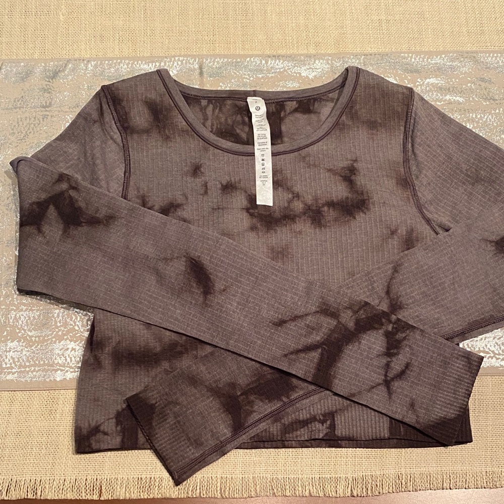 Lululemon Ebb to Street Long Sleeve Sz 8